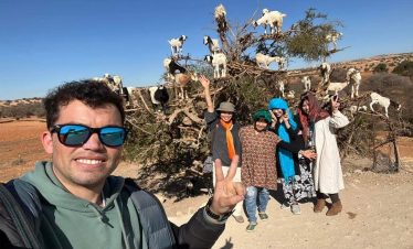 11 days tour from Fes to Chefchaouen, Merzouga, Marrakech and Essaouira